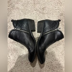 Lucky Brand Women’s Booties size 9